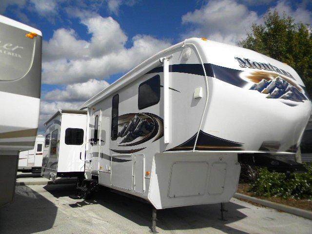 Used 2010 Keystone Montana 3615RE Fifth Wheel For Sale